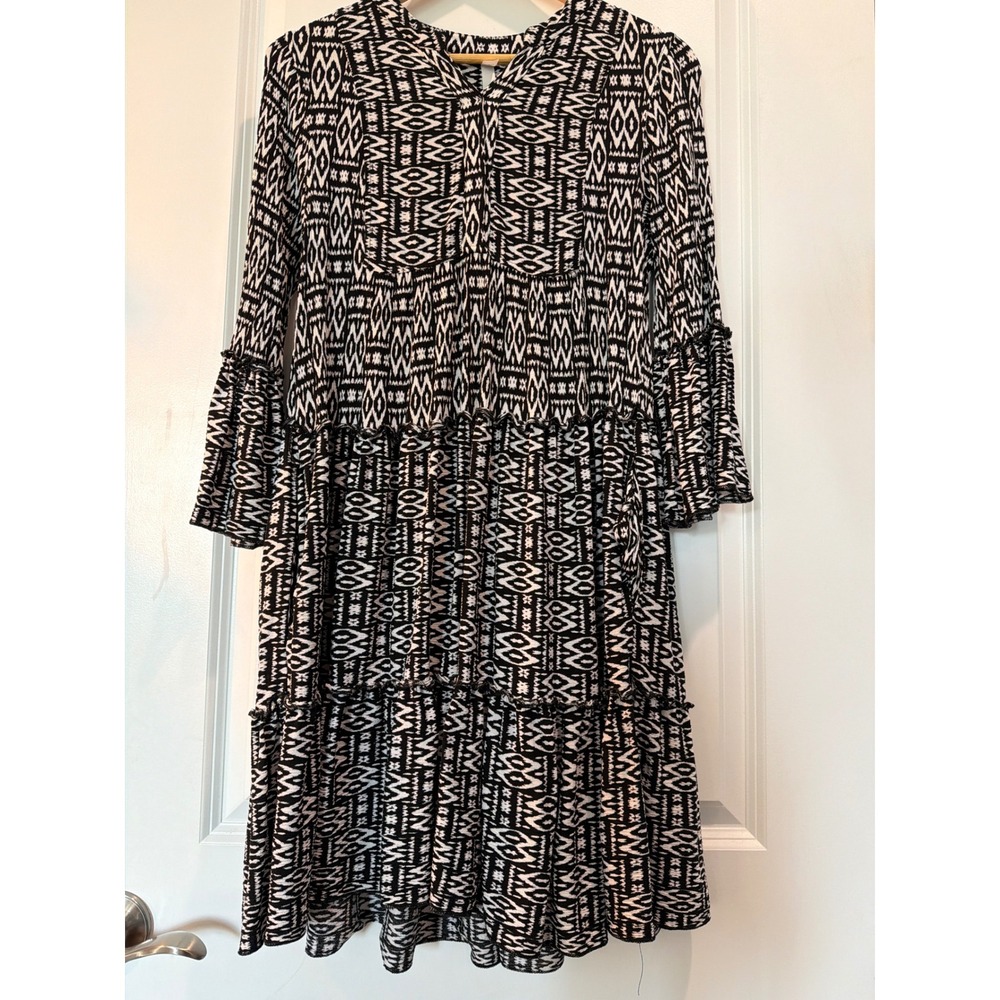 NY Collection Black White Ikat Geometric Tiered Bell Sleeve Mini Dress COD0074 M